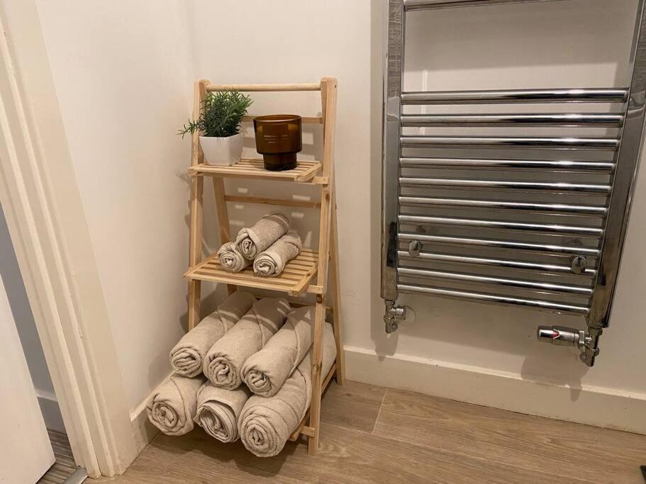2 Bedroom Private Spacious Apartment In West Midlands Birmingham Exterior photo