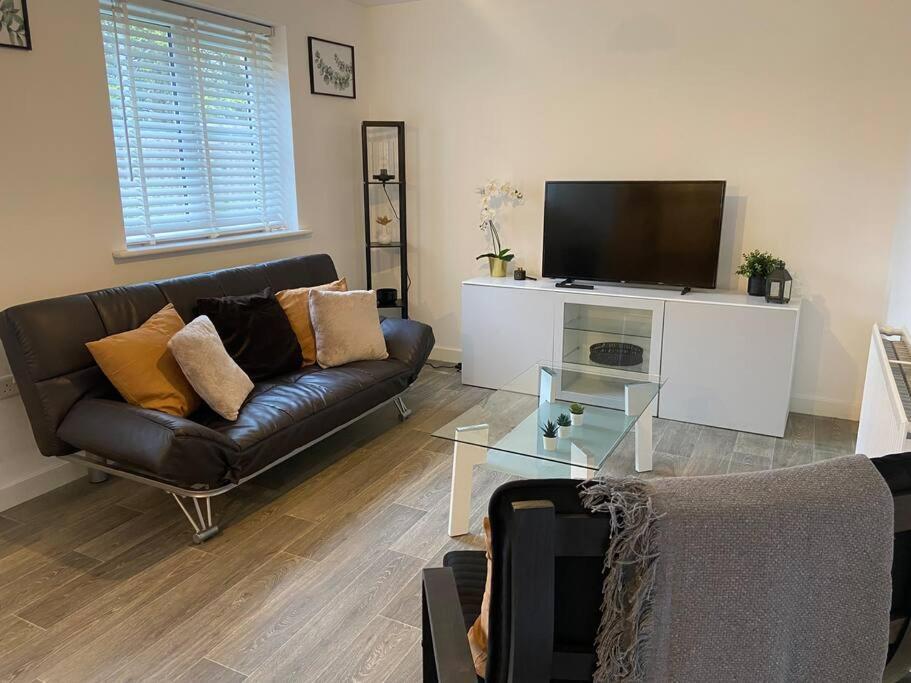2 Bedroom Private Spacious Apartment In West Midlands Birmingham Exterior photo