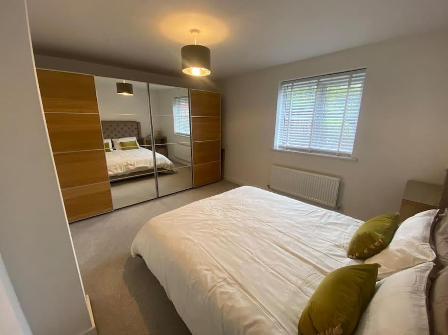 2 Bedroom Private Spacious Apartment In West Midlands Birmingham Exterior photo