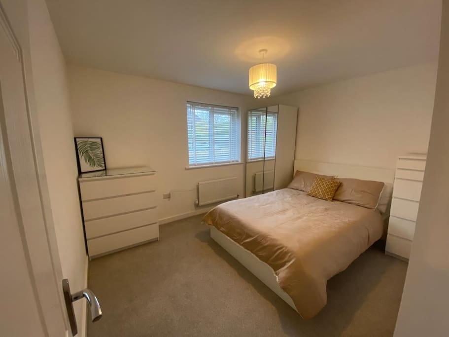 2 Bedroom Private Spacious Apartment In West Midlands Birmingham Exterior photo